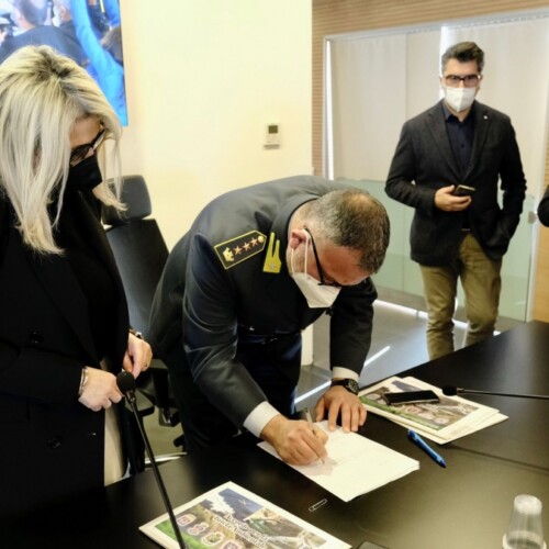 Puglia, un accordo quadro per contrastare l’abbandono incontrollato dei rifiuti