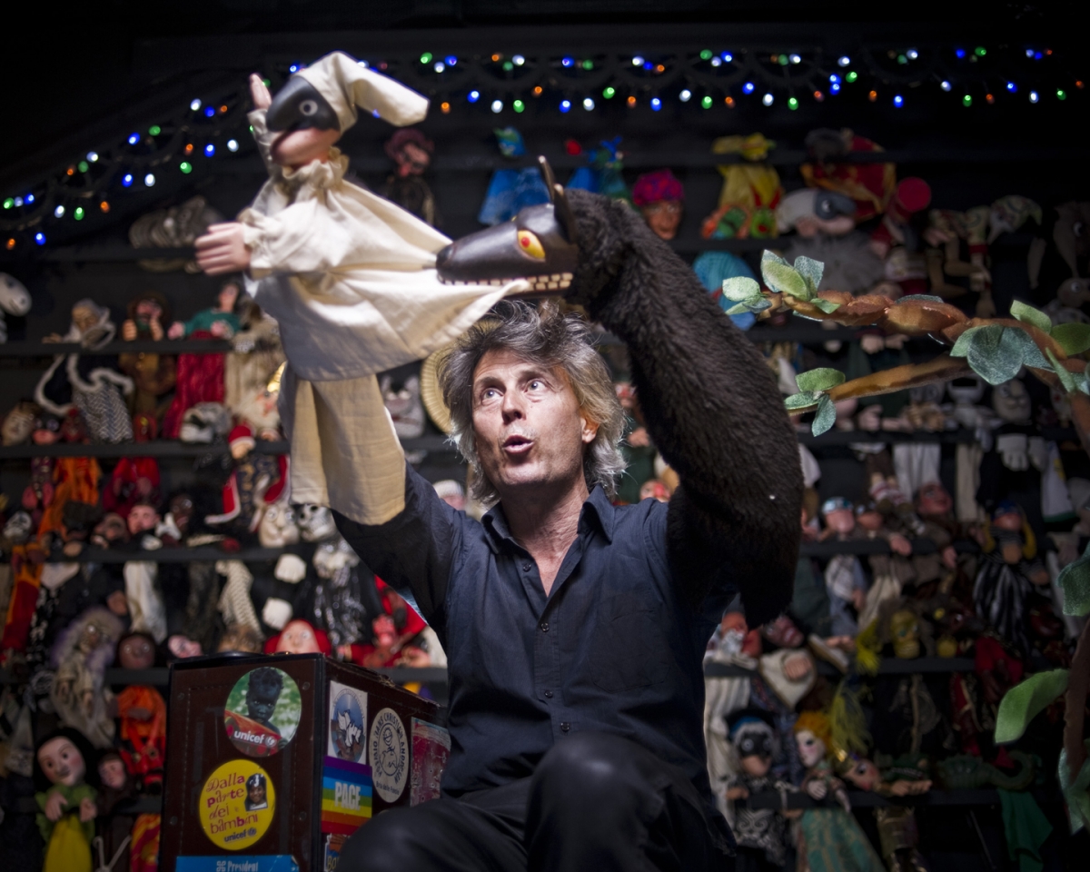 ‘Quando le stelle caddero nel fiume’, Paolo Comentale presenta il suo nuovo romanzo agli studenti