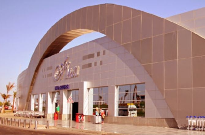 Rientrate in Italia le trans bloccate a Sharm El Sheik: ‘Lasciate senza cibo’