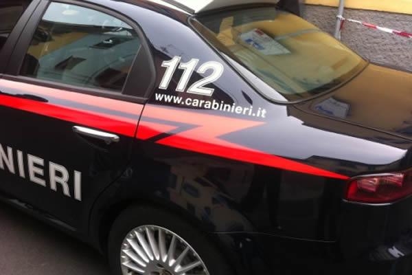 Salento, colpo in banca: banditi minacciano cassieri con il taglierino