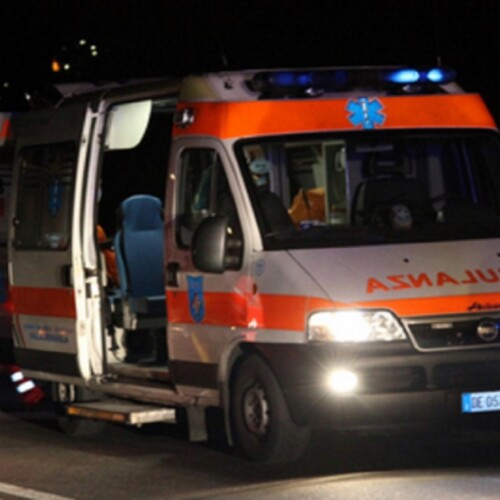 Salento, incidente stradale nella notte: morte due donne di 31 e 42 anni