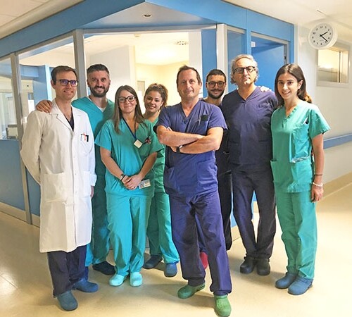 Sanità, al Miulli eseguito intervento innovativo per la cura di un tumore dell’appendice