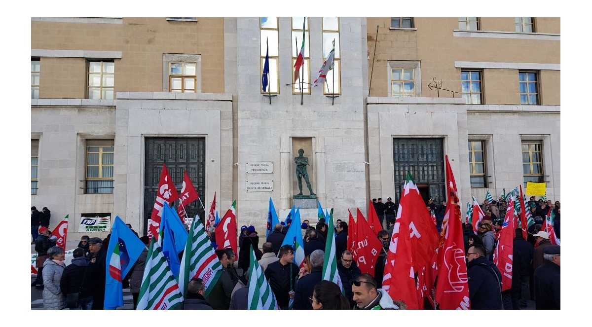 Sanità e welfare: sindacati, lavoratori e cittadini in piazza a Bari: ‘Risposte da Regione Puglia e governo’
