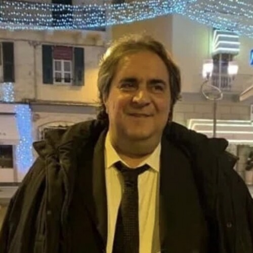 Scomparso l’impresario musicale Gino Russo: i migliori concerti e spettacoli musicali in Puglia portano la sua firma