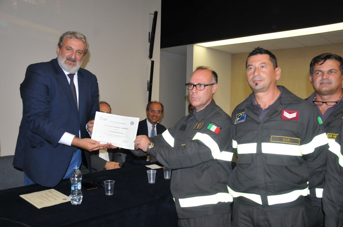 #scontrotreni, Emiliano ringrazia la Protezione Civile:’Siamo qui per non dimenticare’