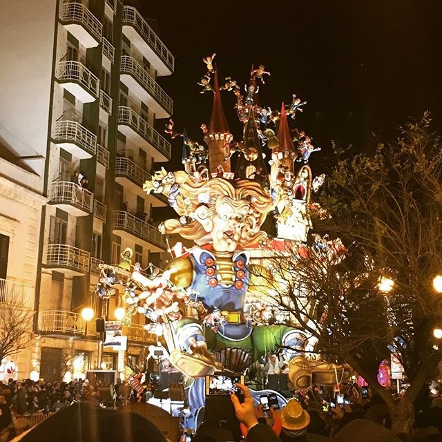 Si è concluso ufficialmente il Carnevale di Putignano 2016: ecco il carro vincitore