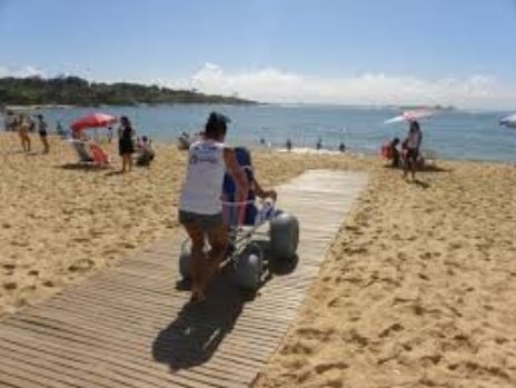 Spiagge accessibili per i disabili, l’idea dell’Asl Lecce piace ai comuni salentini