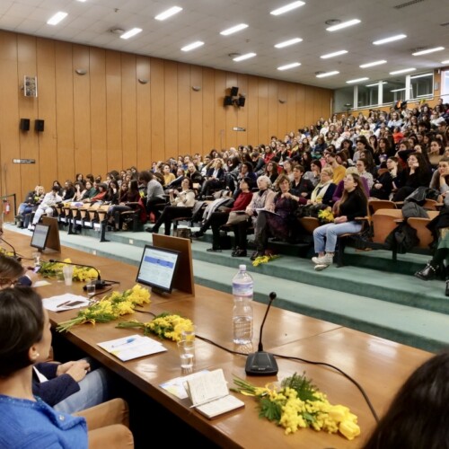 ‘STEM, un gioco da ragazze’, la Regione Puglia presenta il progetto contro le disparità di genere