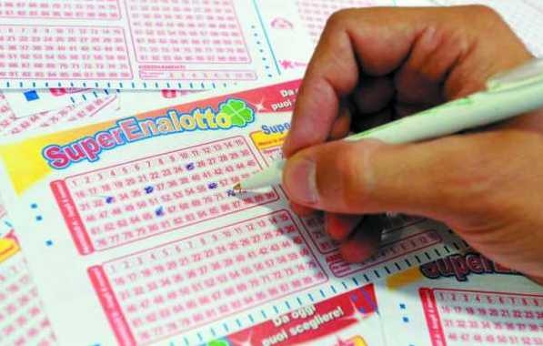 Superenalotto: Puglia tra le regioni più fortunate, un ‘5’ frutta 16mila euro ad un giocatore di Barletta