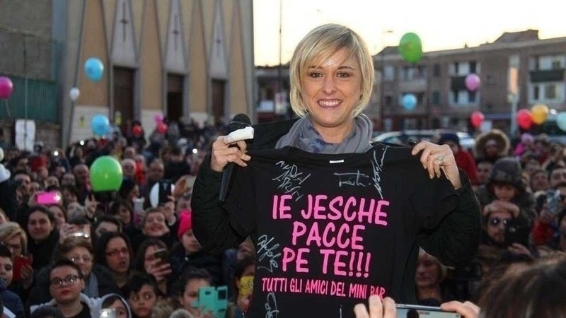 Taranto, 85mila firme per intitolare il reparto di oncoematologia pediatrica a Nadia Toffa. Emiliano chiede le firme