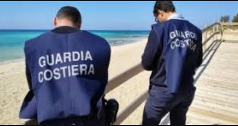 Taranto, blitz della Guardia Costiera in spiaggia: sequestrato stabilimento balneare