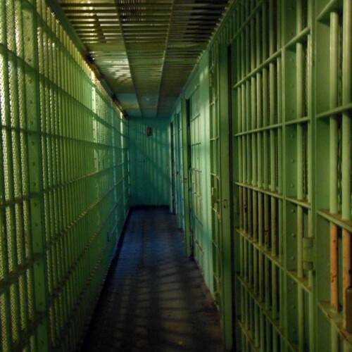 Taranto, detenuta aggredisce tre agenti e tenta il suicidio. Fp Cgil Puglia: ‘Situazione insostenibile’