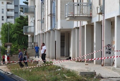 Taranto, lanciò la figlia di sei anni dal balcone: condannato a 20 anni di carcere