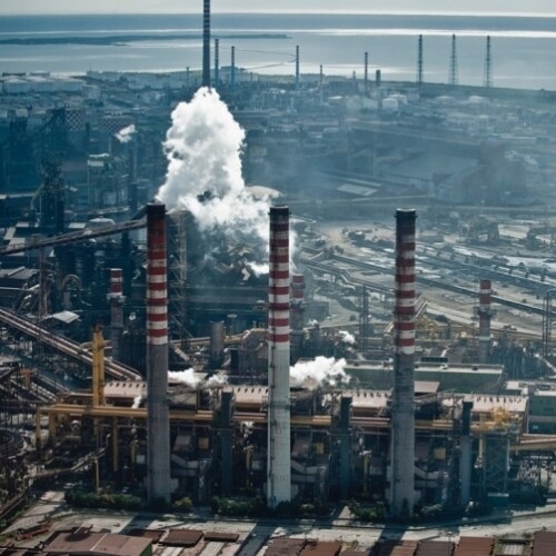 Taranto, Peacelink: ‘Aumento delle emissioni nel quartiere Tamburi’