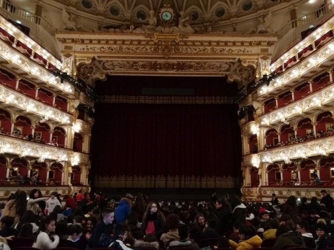 Teatro Petruzzelli, ripartono le Lezioni di Storia: il ciclo ‘L’Italia delle donne’ si apre con Maria Giuseppina Muzzarelli