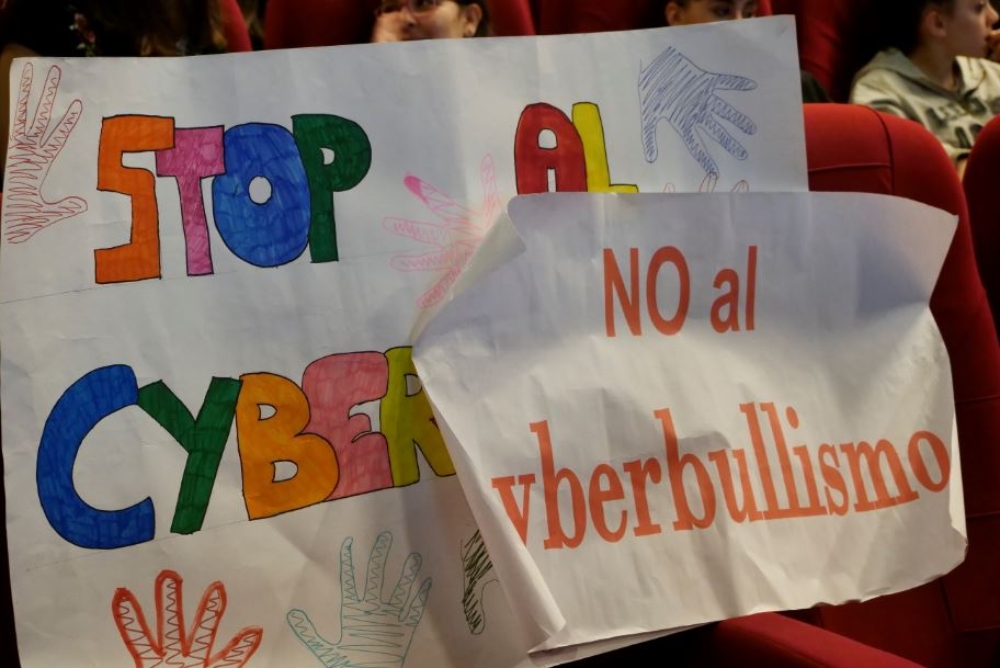 #Teenexplorer, in Puglia il progetto per prevenire bullismo e cyberbullismo tra i giovani