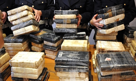 Traffico di droga Italia-Spagna, arresti e perquisizioni a Bari