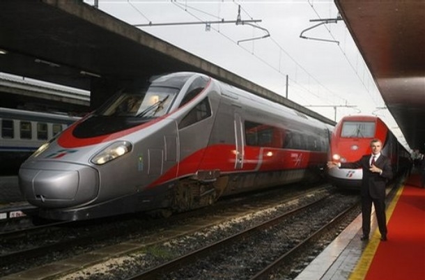 Trasporti, ai nastri di partenza il nuove treno ‘veloce’: da Bari a Roma in tre ore e mezza
