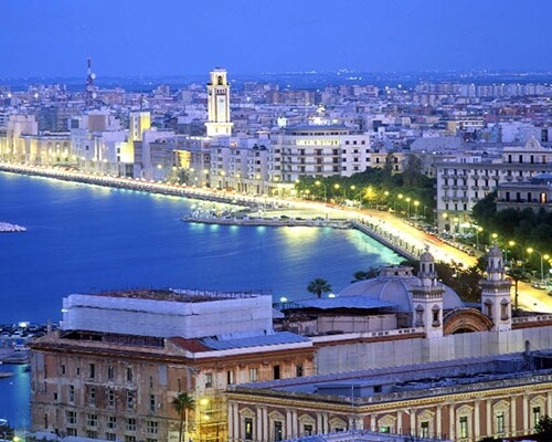 BARI, DALL’INIZIO DELL’ANNO OLTRE 2 MILIONI DI PERNOTTAMENTI REGISTRATI SUL PORTALE PAY TOURIST