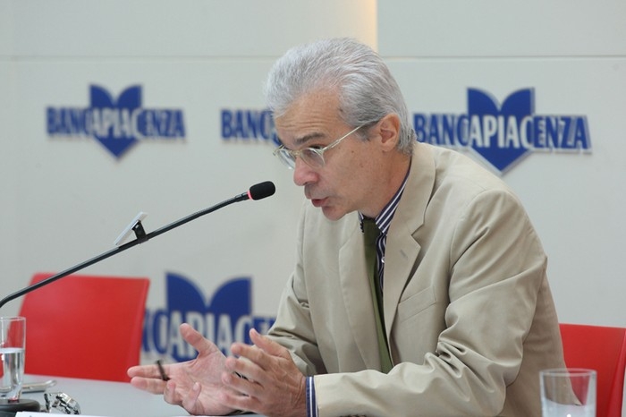 Università di Bari, Gaetano Azzariti presenta il suo nuovo libro ‘Contro il revisionismo costituzionale’