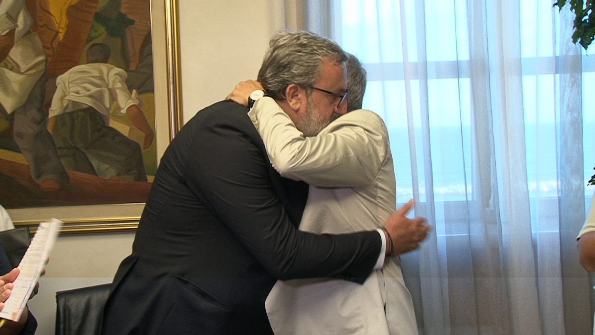 Vendola, è giunto il tempo dei saluti: ‘La Puglia è in buone mani’ (VIDEO)