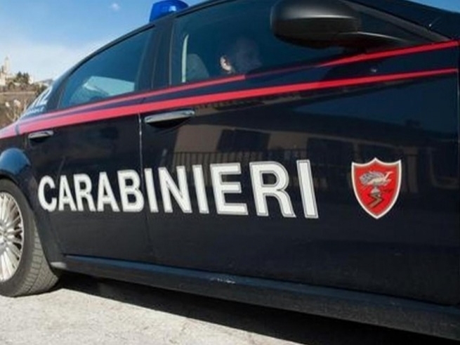 Vieste, incendio danneggia sette auto a noleggio: indagano i carabinieri