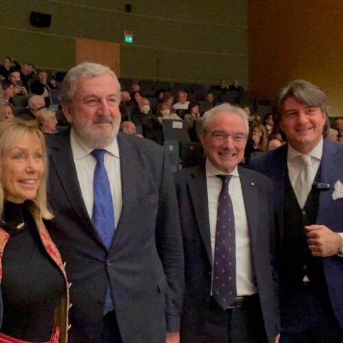 Il presidente Emiliano a Milano al Premio “Ambasciatore Terre di Puglia”