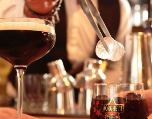 Liquore al caffè espresso Borghetti: piacere e delizia tutta italiana