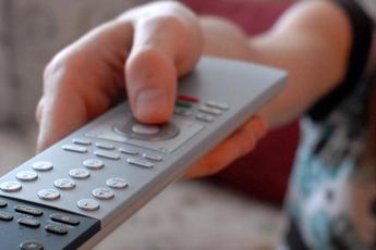 Ascolti tv, prima serata mercoledì 22 novembre: chi ha vinto