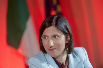 Fdi, Schlein: “Non sono del mood per festa di partito, li aspettiamo in Parlamento”