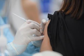 Vaccini, Di Rosa (Siti): “Raggiungere pazienti fragili nel percorso di cura”