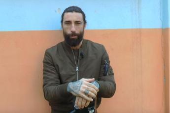 Brumotti di ‘Striscia la notizia’ derubato in pieno giorno a Milano