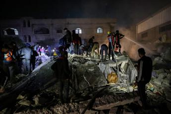 Israele-Hamas, infuria la guerra: almeno 29 morti a Rafah, anche un bambino