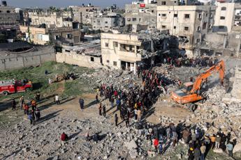 Israele-Hamas, slitta ancora voto Onu. Tel Aviv: “Tregua di una settimana per 40 ostaggi”. Oggi Haniyeh al Cairo