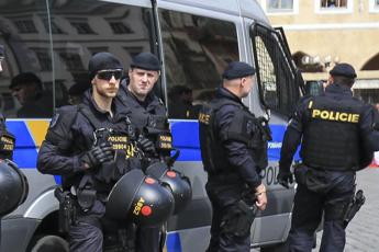 Praga, sparatoria all’università: morti e feriti