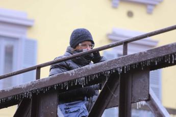 Tempesta sull’Italia, allerta per raffiche di vento: il meteo di oggi e domani