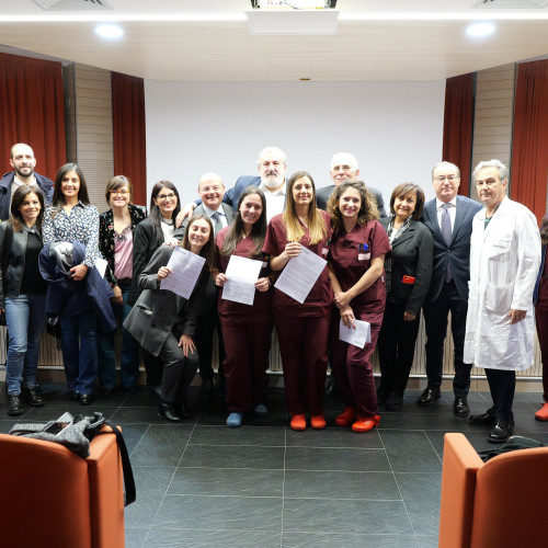 IL PRESIDENTE EMILIANO ALLA STABILIZZAZIONE DI 24 PRECARI DELL’ISTITUTO ONCOLOGICO DI BARI
