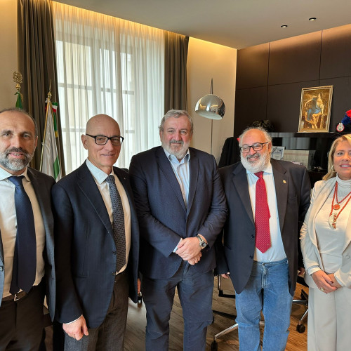 IL PRESIDENTE EMILIANO RICEVE DELEGAZIONE DEL DISTRETTO ROTARY PUGLIA E BASILICATA