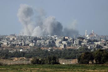 Gaza, pioggia di razzi di Hamas contro Israele