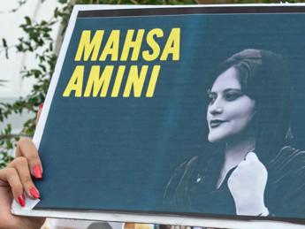 Iran, denunciarono morte Mahsa: giornaliste scarcerate dopo 17 mesi