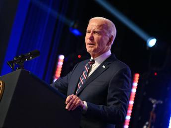 Raid Usa contro Houthi, ecco quando è arrivato l’ordine di Biden: il retroscena