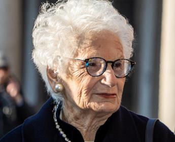 Shoah, laurea honoris causa a Segre: “Ha raccontato l’indicibile”