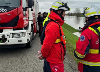 Donna uccisa a Padova, individuato furgone in fiume: potrebbe essere del marito