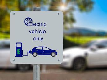 Leasing sociale delle auto: boom di richieste in Francia