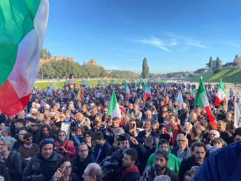 Protesta degli agricoltori, trattori al Colosseo e al Circo Massimo