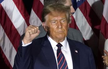Trump: “Russia deve attaccare Paesi Nato che non investono in difesa”. La reazione di Stoltenberg