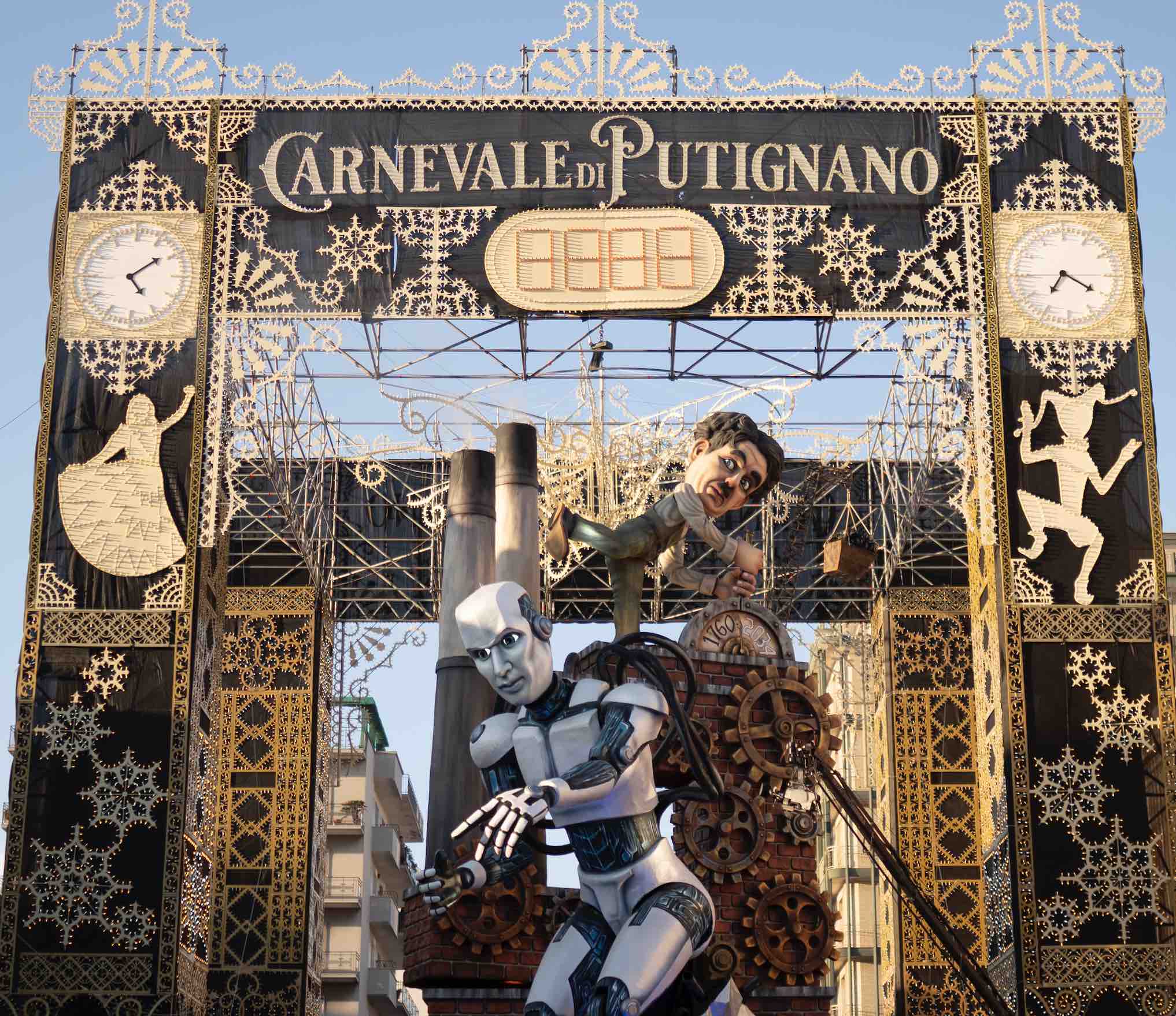 CARNEVALE PUTIGNANO: THE GREATEST SHOW CON ERNIA