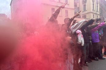 8 marzo, migliaia di studenti in corteo: “Se ci fermiamo noi si ferma il mondo”