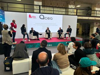 Domani a Roma la maratona dell’acqua, all’Expo Village Acea ospita medagliati e runner