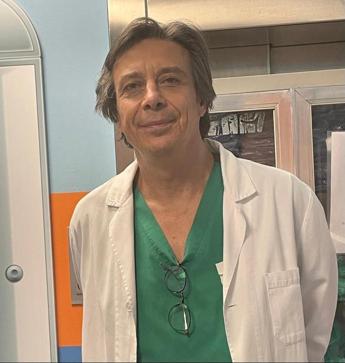 Giornata endometriosi, il chirurgo Ercoli: “Italia all’avanguardia, approccio olistico il migliore”